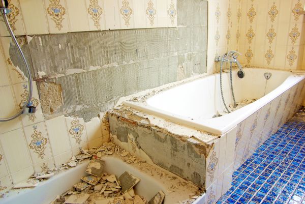 Bathtub Demolition in Manchester